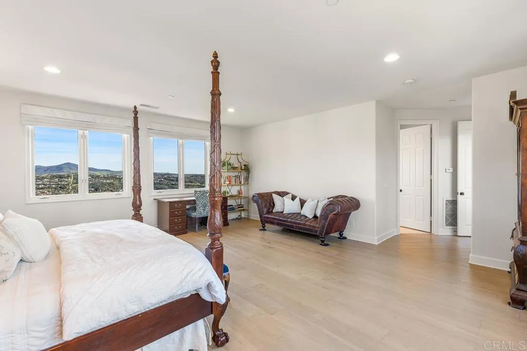 7729 Calle Amanacer, Rancho Santa Fe, California 92067 home-pic-23
