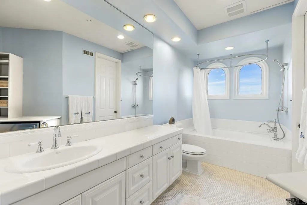 7729 Calle Amanacer, Rancho Santa Fe, California 92067 home-pic-24