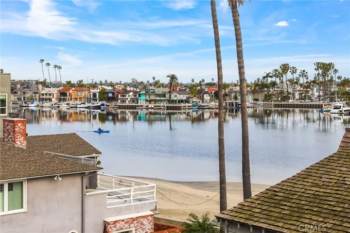 Great location for kayaking, paddle boarding or water bikes.