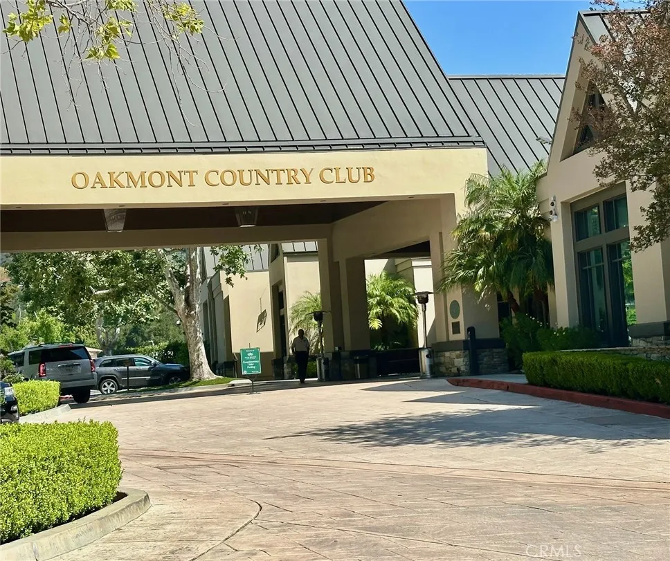 Oakmont Country Club