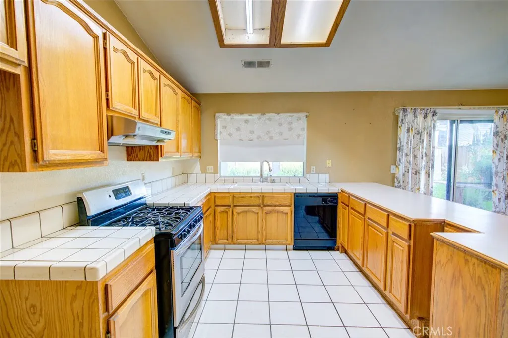 2326 Santos Street, Dos Palos, California 93620 home-pic-10