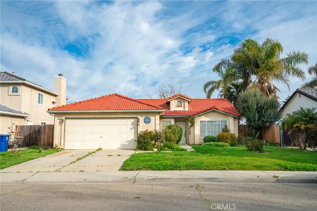 2326 Santos Street, Dos Palos, California 93620 home-pic-1