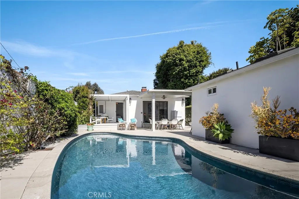 2317 Walgrove, Los Angeles, California 90066 home-pic-30