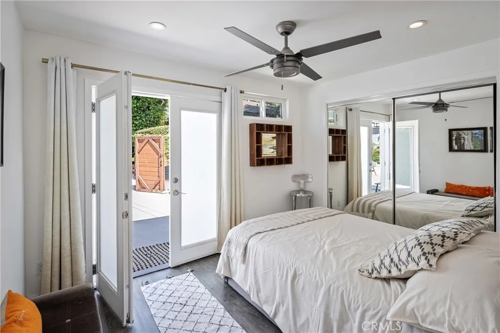 2317 Walgrove, Los Angeles, California 90066 home-pic-26