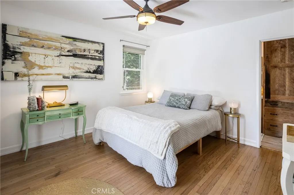 2317 Walgrove, Los Angeles, California 90066 home-pic-16