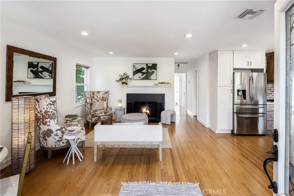 2317 Walgrove, Los Angeles, California 90066 home-pic-7