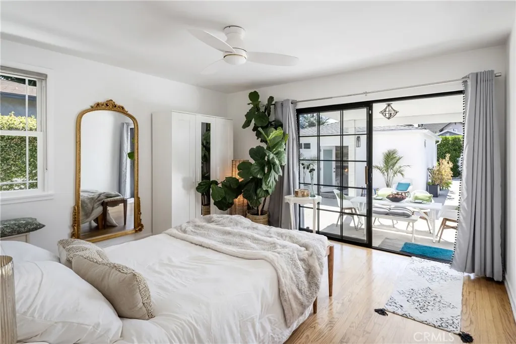 2317 Walgrove, Los Angeles, California 90066 home-pic-14