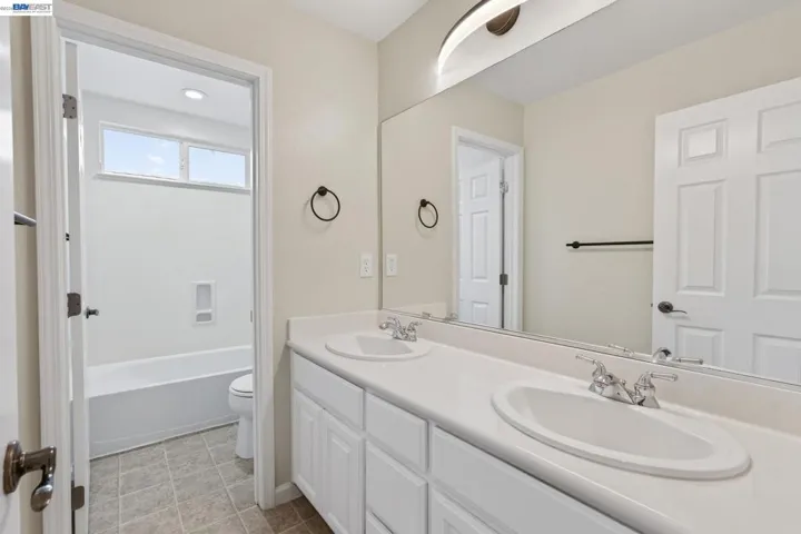 43 W Casita Ln, Mountain House, California 95391