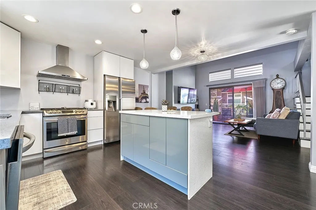 957 W Imperial 30, La Habra, California 90631 home-pic-1