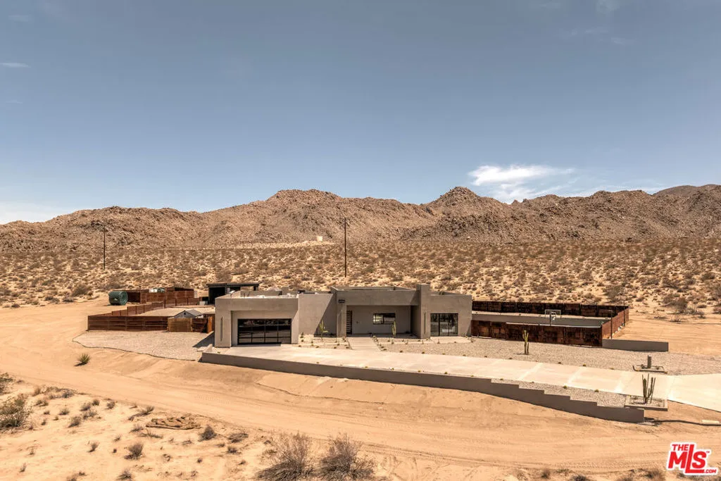 6765 Swanson Road, Joshua Tree, California 92252 home-pic-66