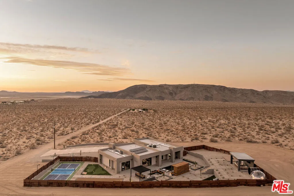 6765 Swanson Road, Joshua Tree, California 92252 home-pic-3