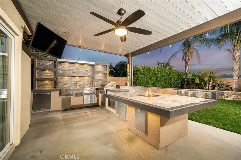 14403 Redwood Valley Road, Eastvale, California 92880 home-pic-19