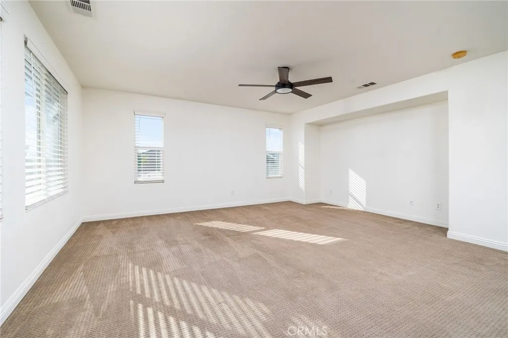 14403 Redwood Valley Road, Eastvale, California 92880 home-pic-11