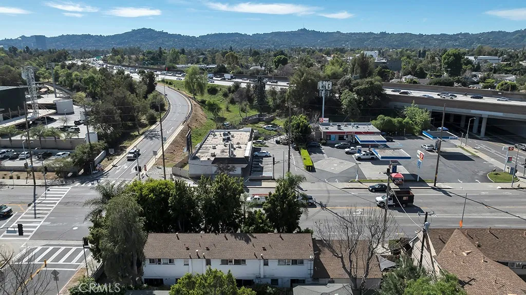 11667 Burbank, North Hollywood, California 91601 home-pic-28