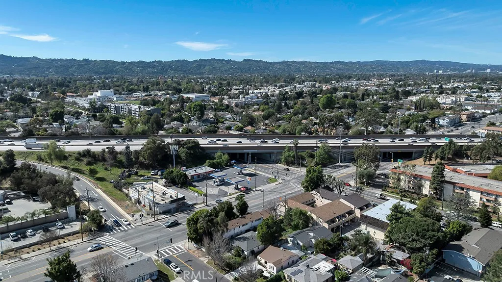 11667 Burbank, North Hollywood, California 91601 home-pic-19