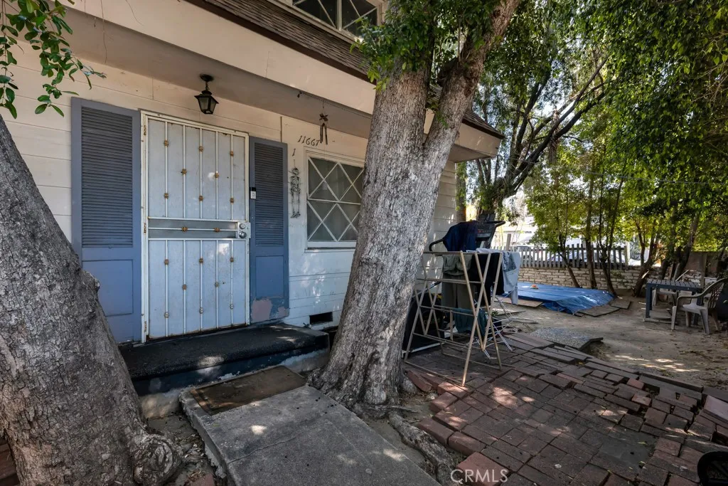 11667 Burbank, North Hollywood, California 91601 home-pic-12