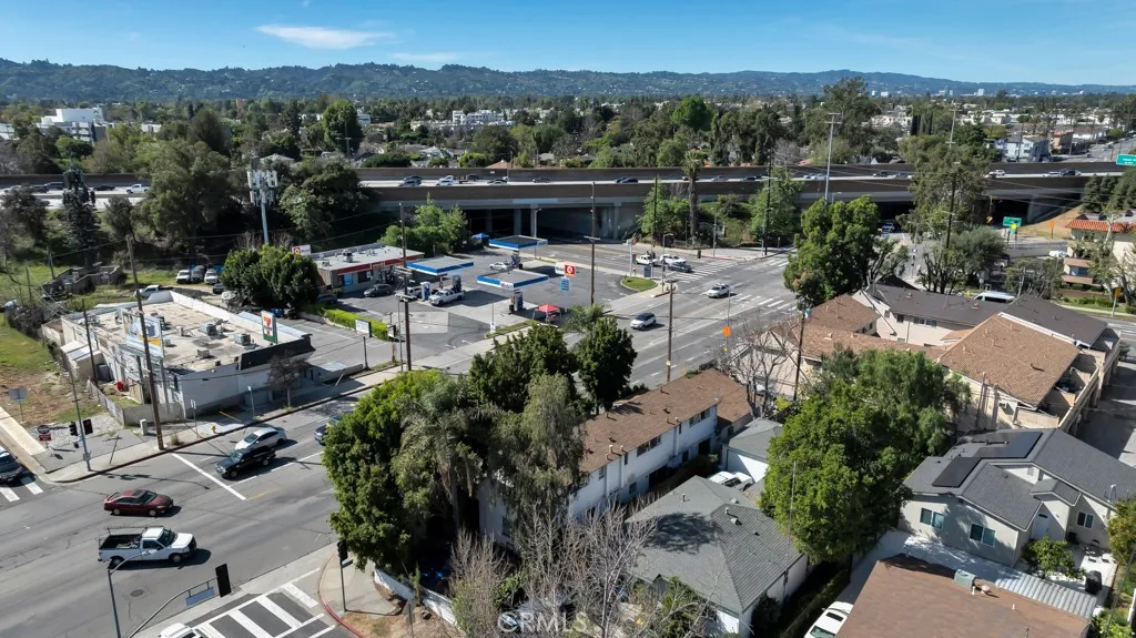 11667 Burbank, North Hollywood, California 91601 home-pic-27