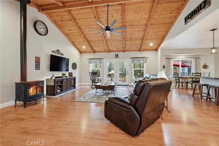8863 Fox Drive, Cobb, California 95426