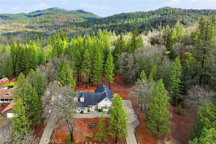 8863 Fox Drive, Cobb, California 95426