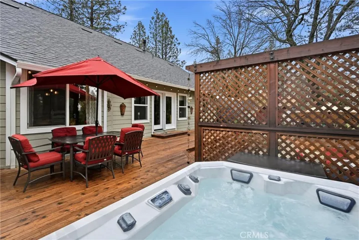 8863 Fox Drive, Cobb, California 95426