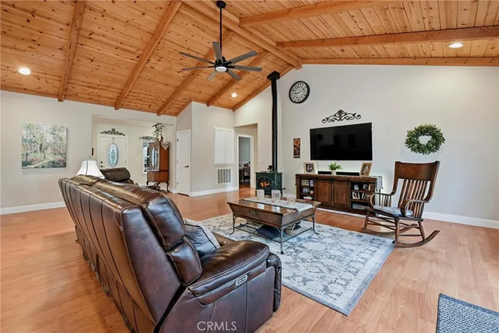 8863 Fox Drive, Cobb, California 95426