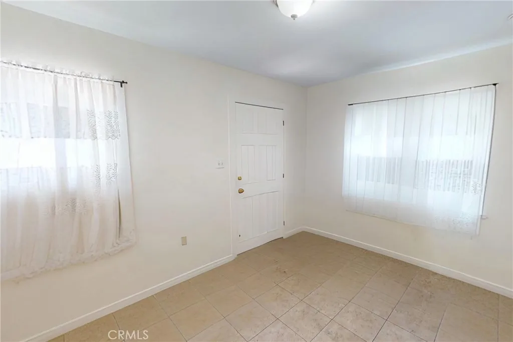 2372 W 29th, Los Angeles, California 90018 home-pic-26