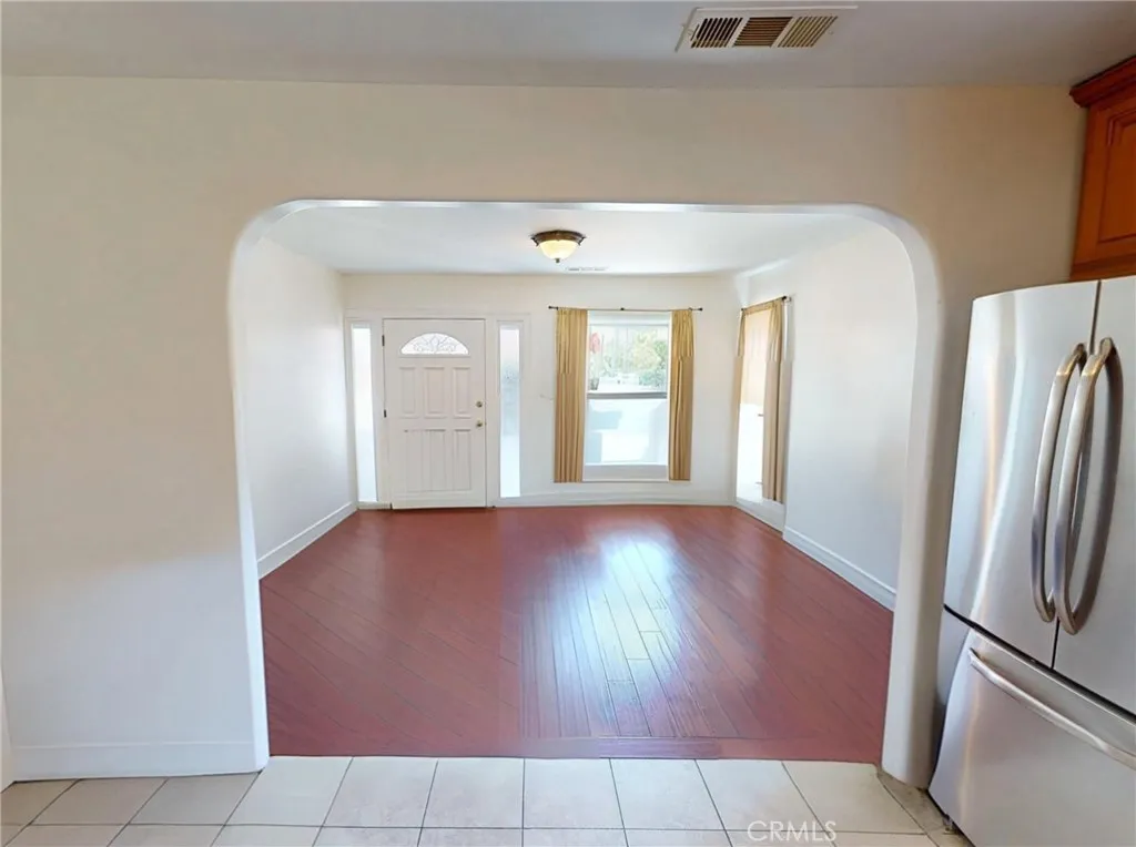 2372 W 29th, Los Angeles, California 90018 home-pic-10