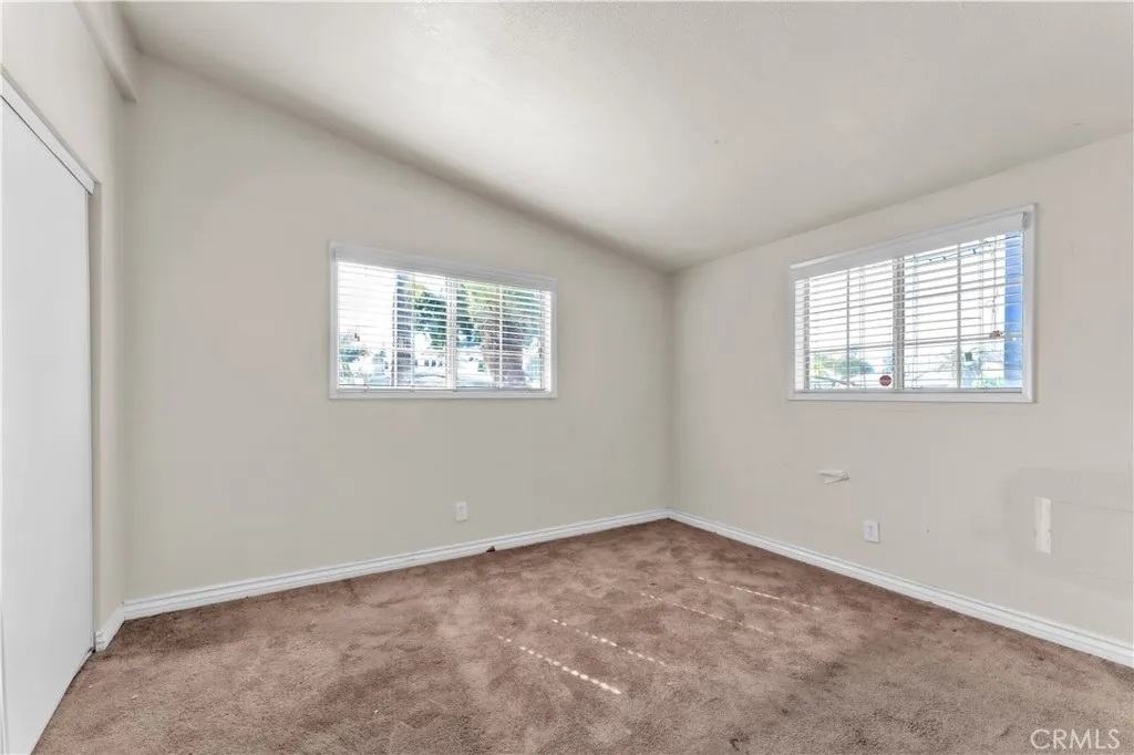 20020 Alburtis Avenue, Lakewood, California 90715 home-pic-26