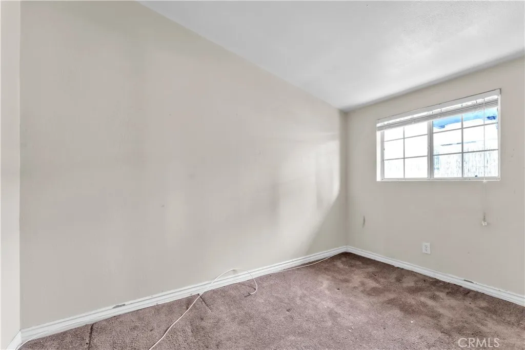 20020 Alburtis Avenue, Lakewood, California 90715 home-pic-19
