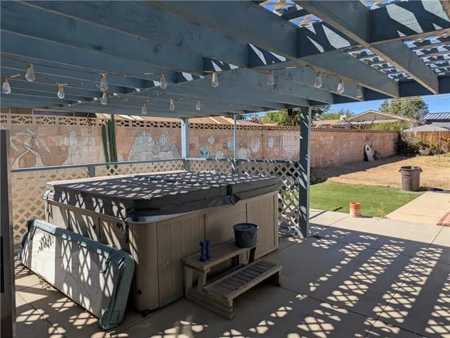 Hot Tub outdoor Play space