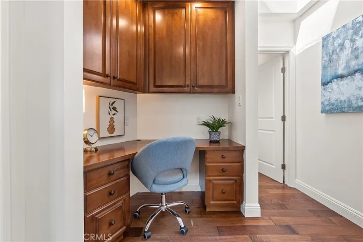 The custom build workstation for the everyone to share is versatile, convenient, and thoughtfully refined touch to the home's features.