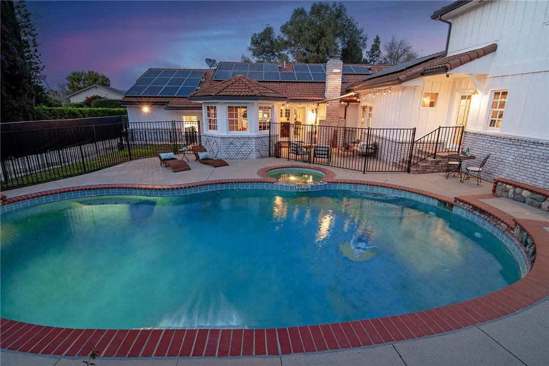 922 Carefree Drive, Simi Valley, California 93065 home-pic-33