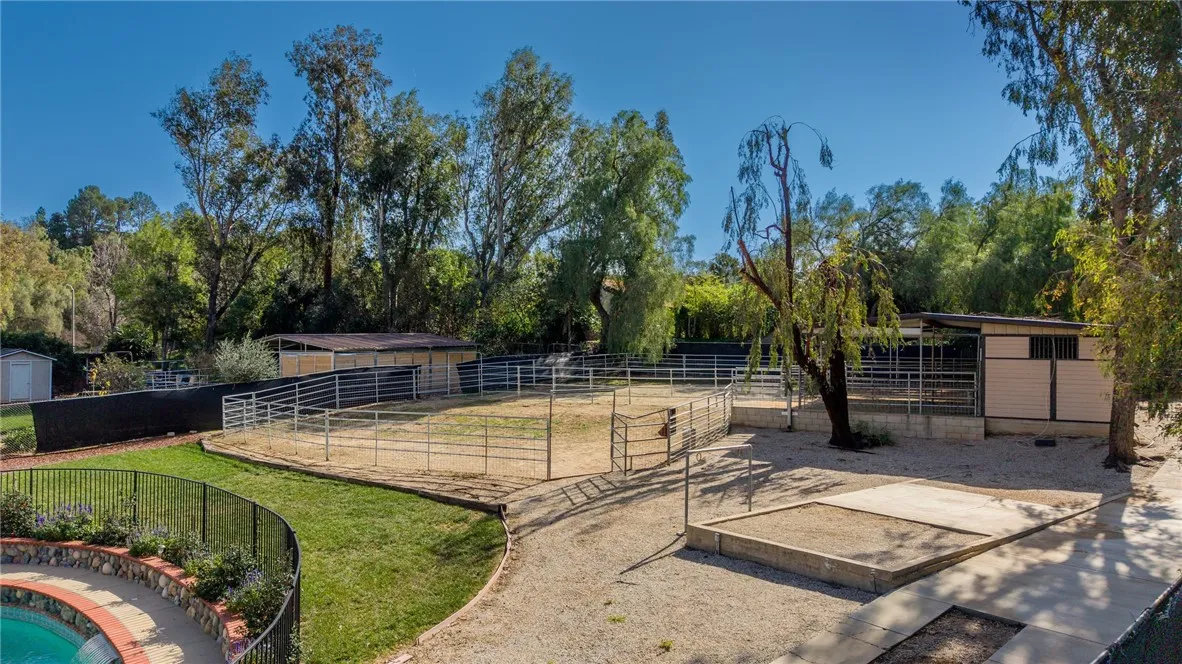 922 Carefree Drive, Simi Valley, California 93065 home-pic-50