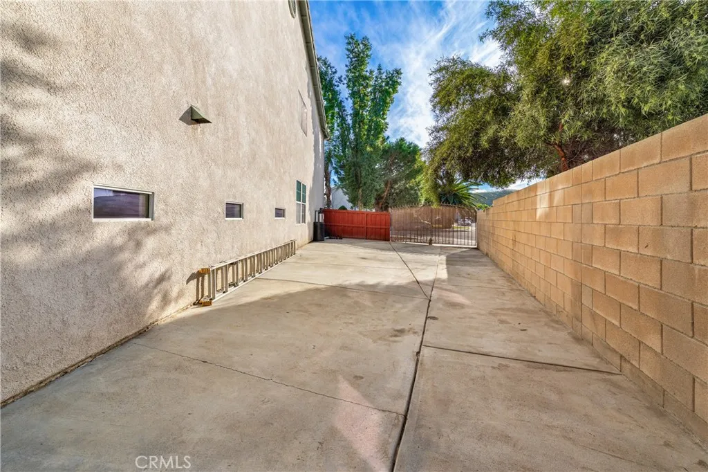 2355 Capet, San Jacinto, California 92583 home-pic-40