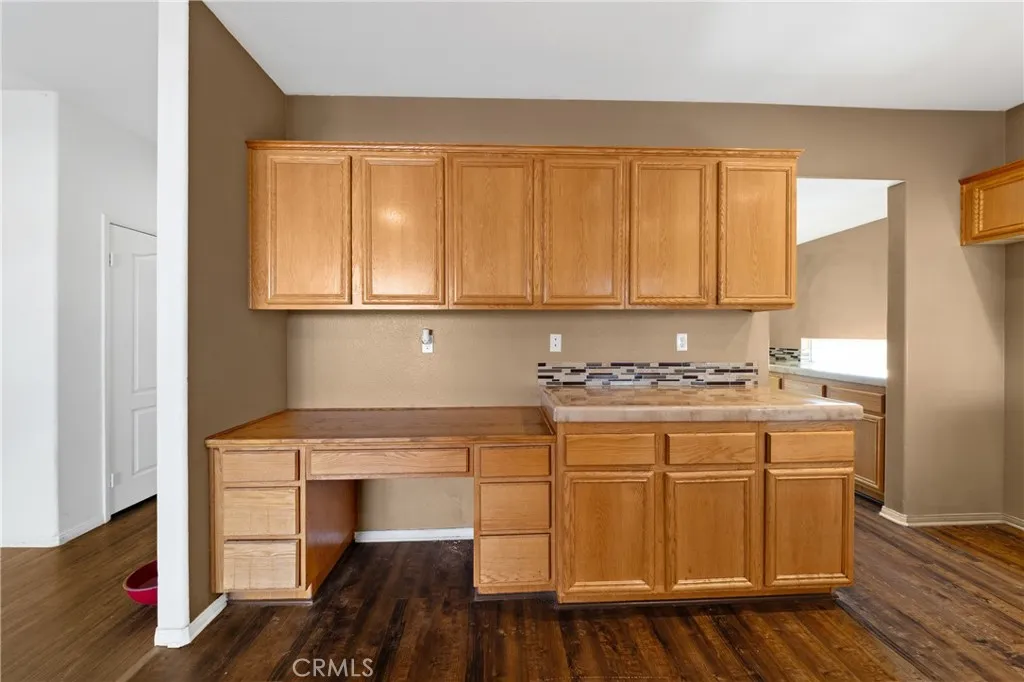2355 Capet, San Jacinto, California 92583 home-pic-7