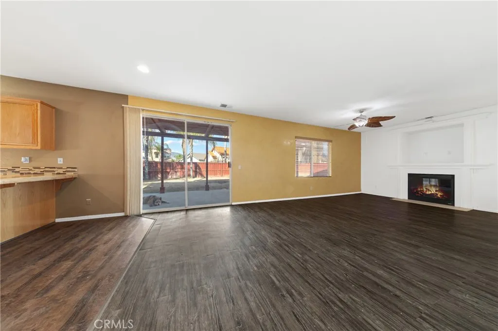 2355 Capet, San Jacinto, California 92583 home-pic-19