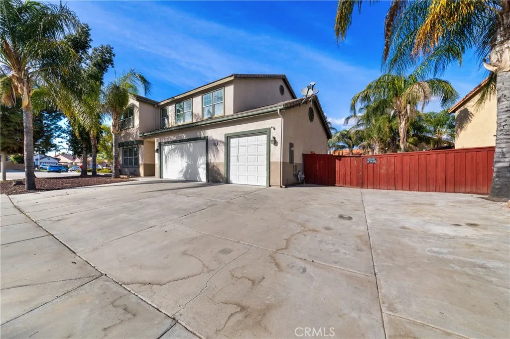 2355 Capet, San Jacinto, California 92583 home-pic-2