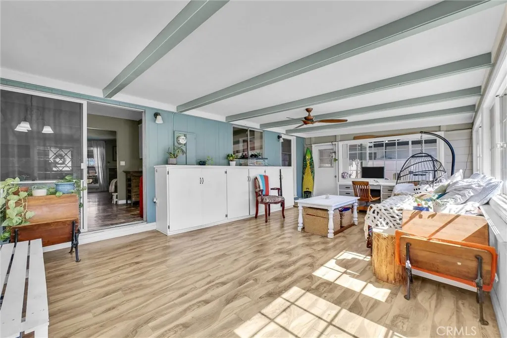 350 E Hacienda, Corona, California 92879 home-pic-16