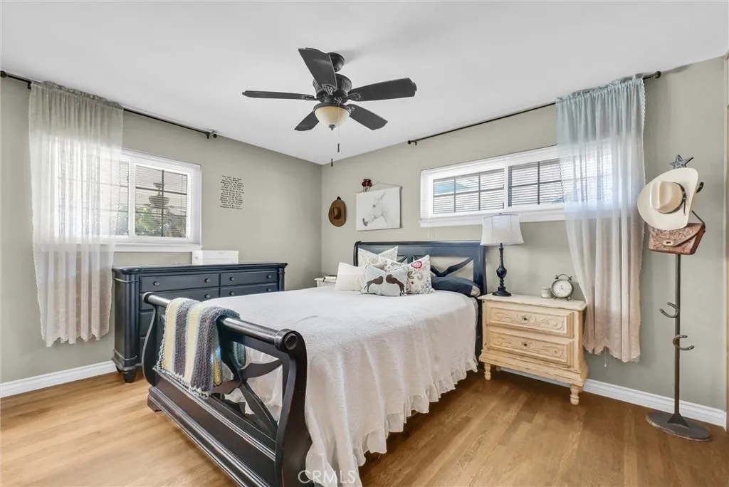 350 E Hacienda, Corona, California 92879 home-pic-21