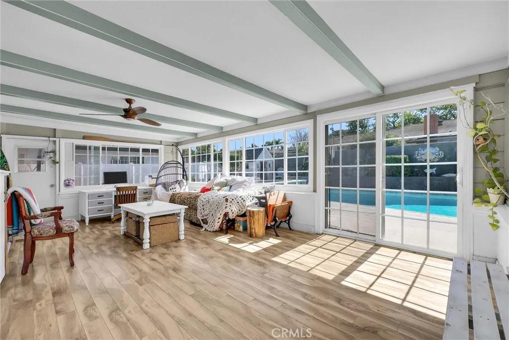 350 E Hacienda, Corona, California 92879 home-pic-15