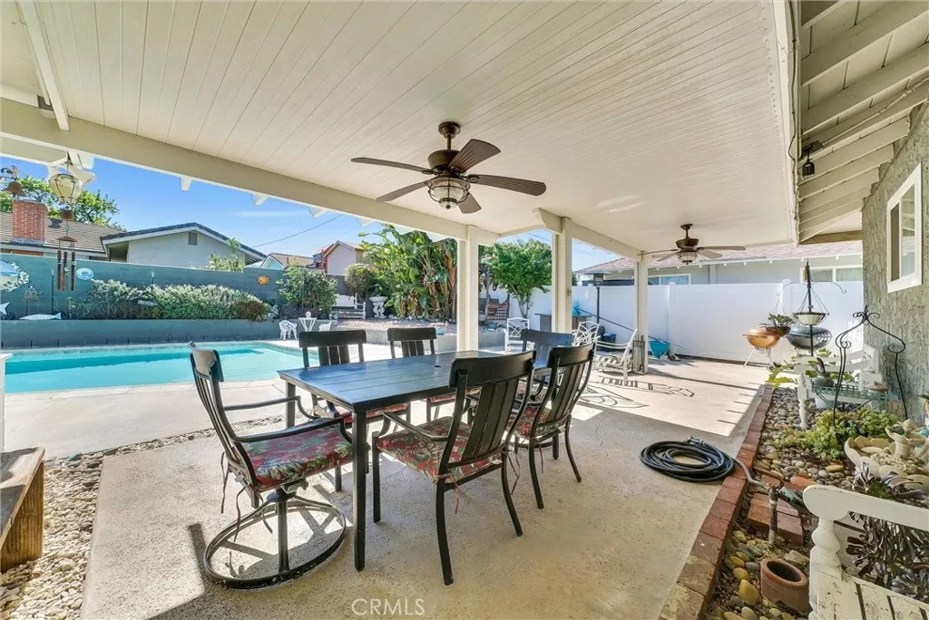 350 E Hacienda, Corona, California 92879 home-pic-24