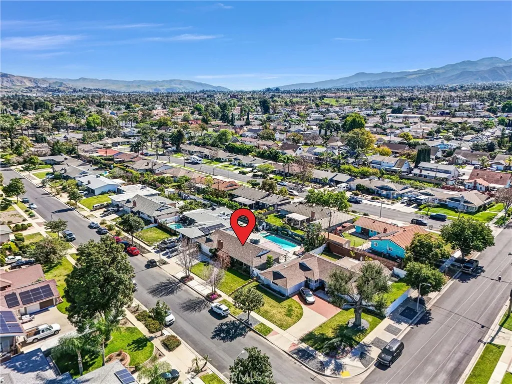 350 E Hacienda, Corona, California 92879 home-pic-31