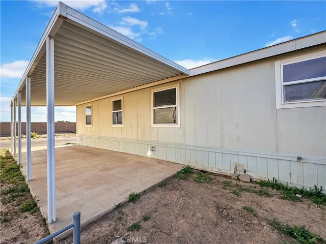 Side House Right