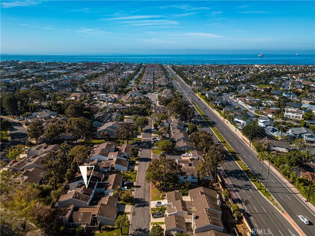19731 Shorecliff, Huntington Beach, California 92648 home-pic-23