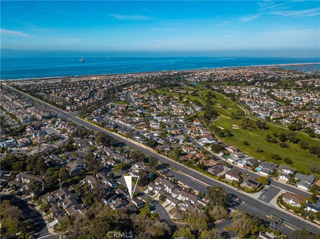 19731 Shorecliff, Huntington Beach, California 92648 home-pic-24