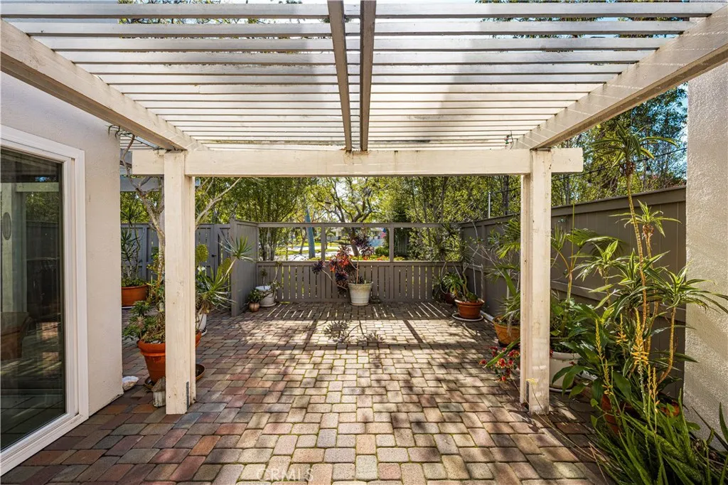 19731 Shorecliff, Huntington Beach, California 92648 home-pic-19