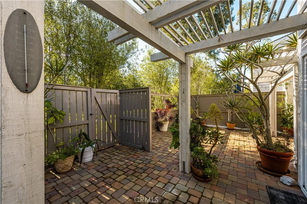 19731 Shorecliff, Huntington Beach, California 92648 home-pic-21