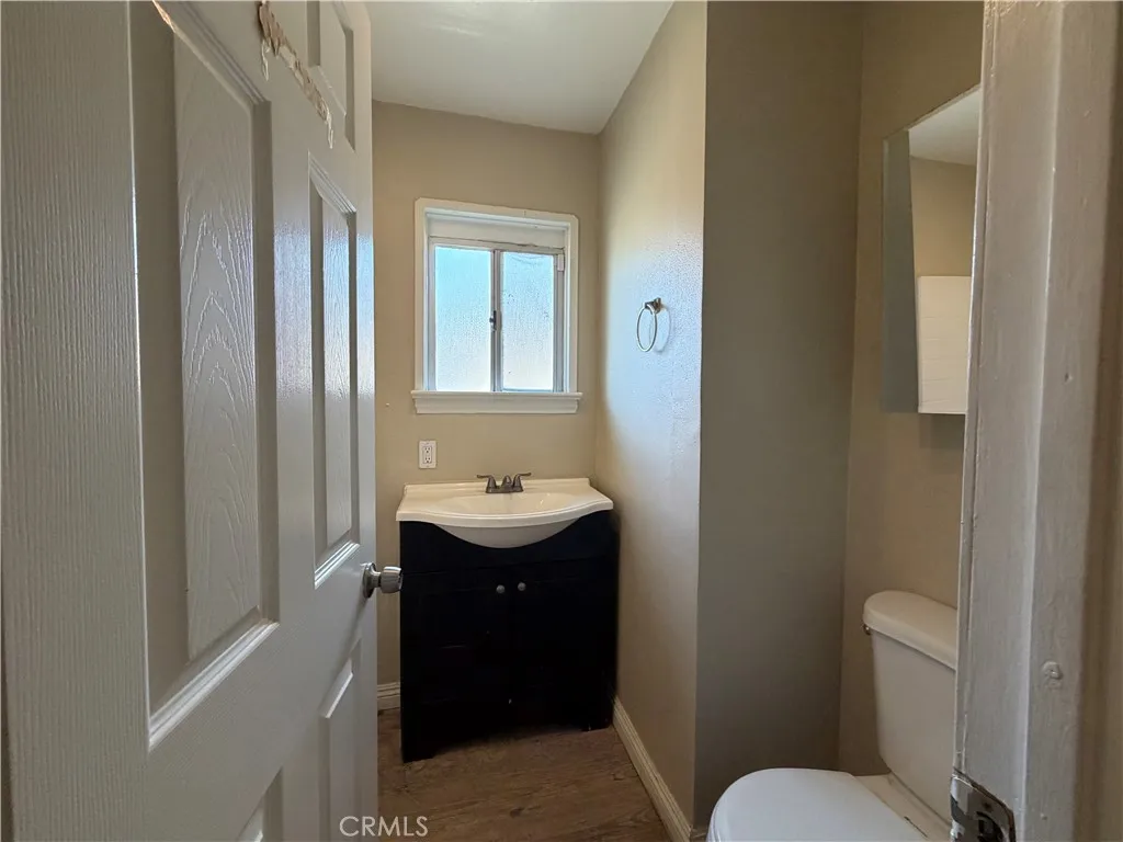 3924 W 104th, Inglewood, California 90303 home-pic-6