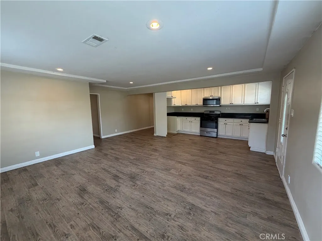 3924 W 104th, Inglewood, California 90303 home-pic-4