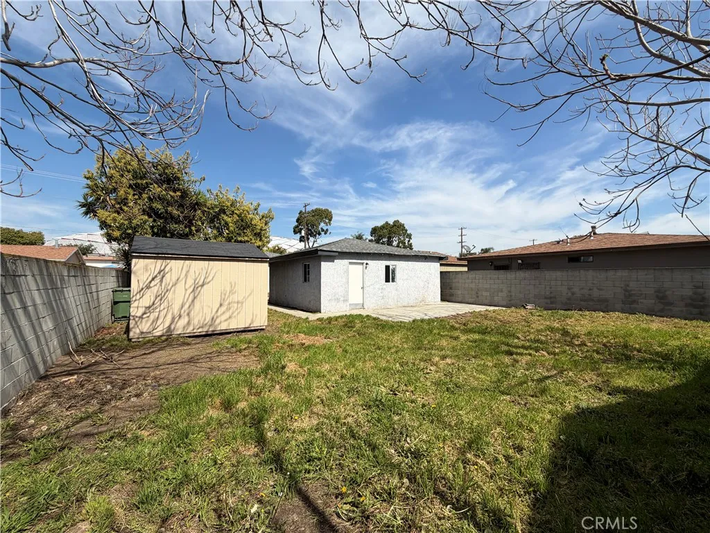 3924 W 104th, Inglewood, California 90303 home-pic-2